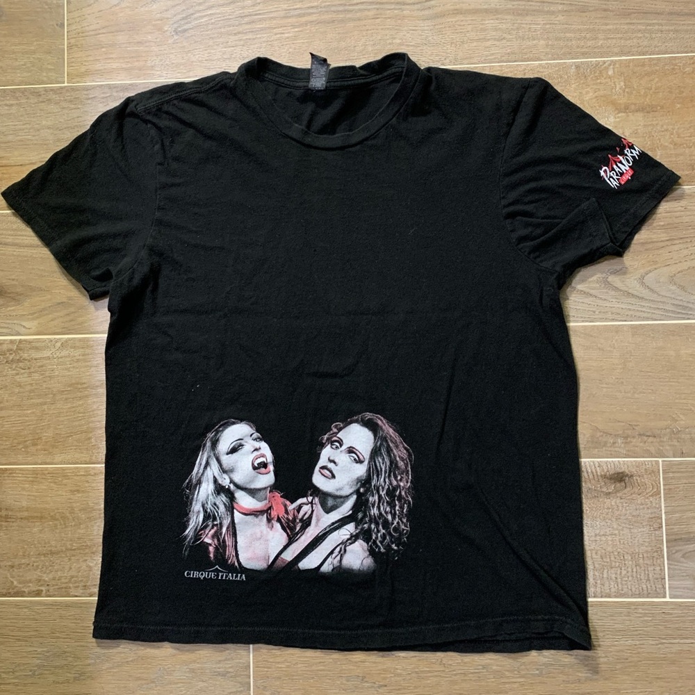 Cirque italia black and red shirt